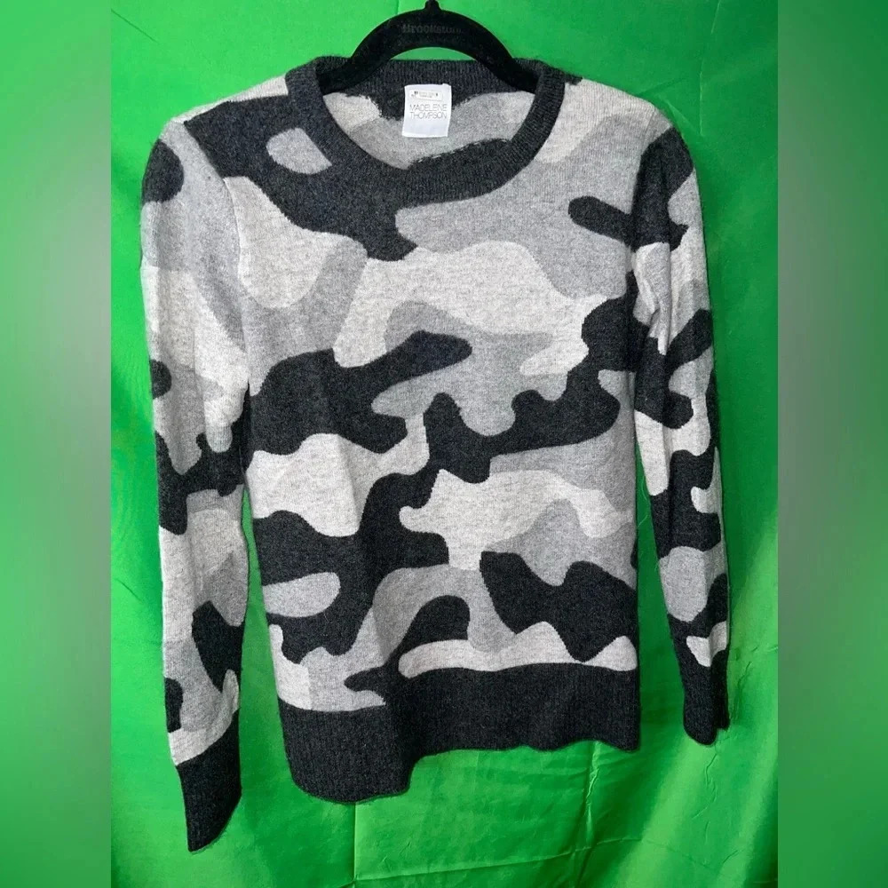 Madeleine Thompson 100% Cashmere Sweater Small